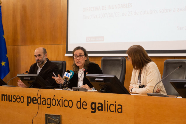 La conselleira de Infraestruturas e Mobilidade, Ethel Vázquez, interviene en una jornada organizada por Augas de Galicia.