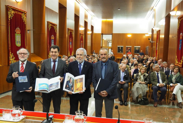 Presentación del catálogo de la colección de arte del Parlamento de Galicia