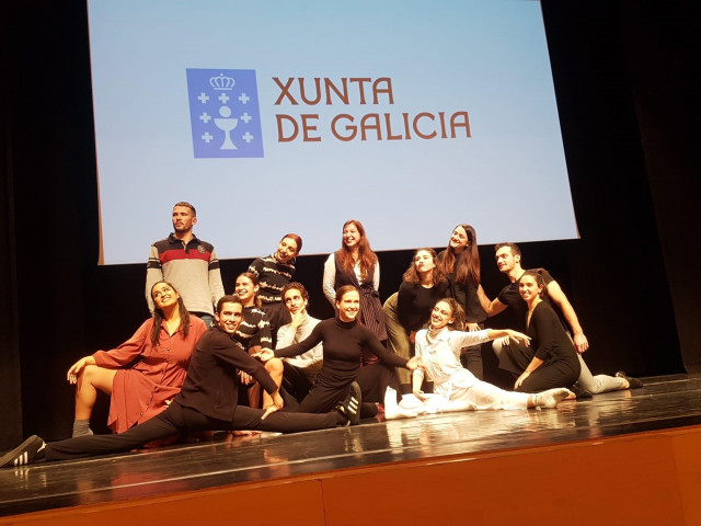 Jóvenes premiados en la modalidad de danzas modernas del 'Xuventude Crea 2019'