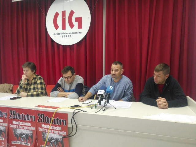 Integrantes del comité de Ferrovial en rueda de prensa.