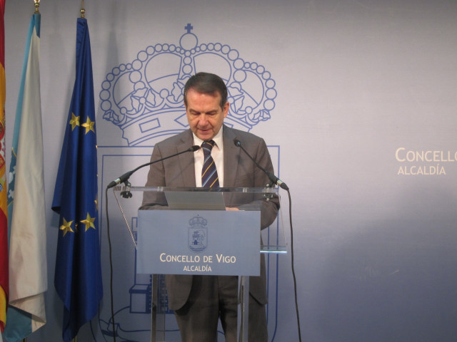 El alcalde de Vigo, Abel Caballero, durante la rueda de prensa de este lunes