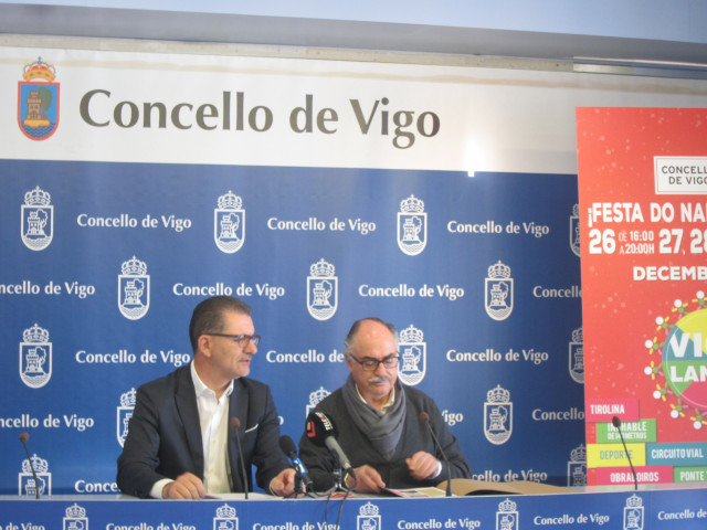 El concejal de Comercio de Vigo, Ángel Rivas, y el gerente del Ifevi, Arsenio Prieto, durante la presentación