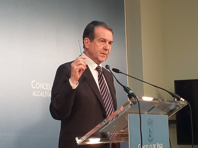 Abel Caballero renuncia a la mitad de su sueldo de abril mientras los concejales del PP vigués donarán el 30% del suyo