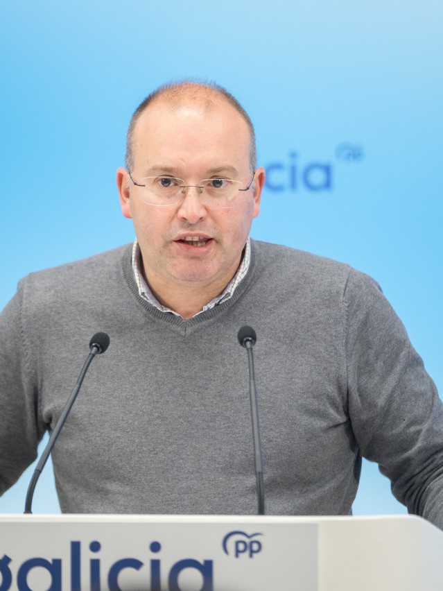 El secretario general del PPdeG, Miguel Tellado, en rueda de prensa.