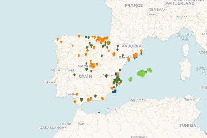 Sólo hay dos puntos de recarga inteligentes en Galicia para coches eléctricos en el mapa oficial de Red Eléctrica