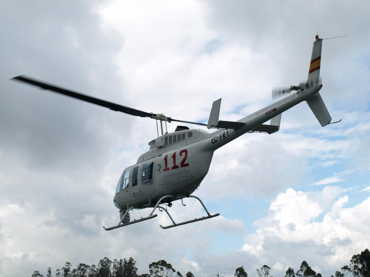Helicóptero de emergencias, del 112, en vuelo
