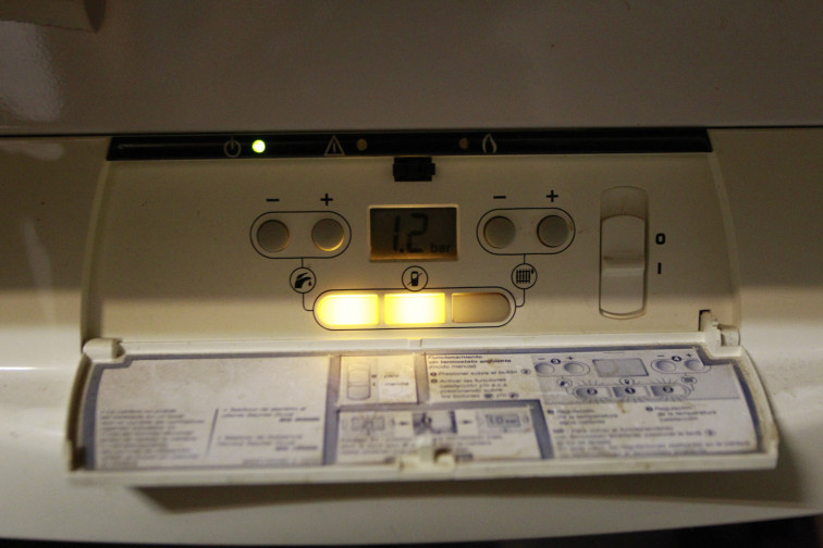 Seis miembros de una familia en Moaña intoxicados por inhalación de monóxido de Carbono