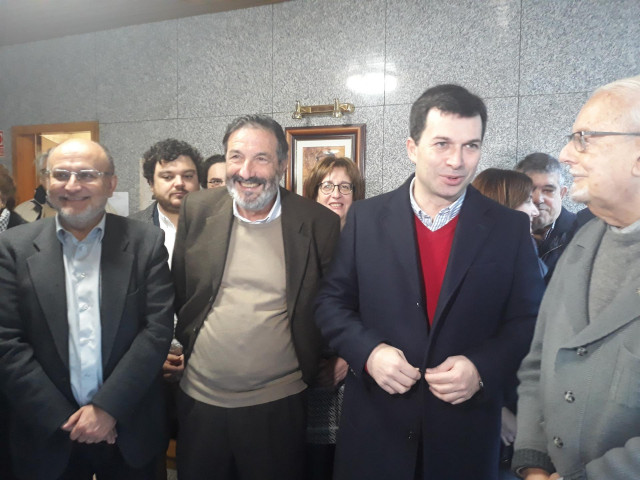 El presidente de Agasfra y el secretario xeral del PSdeG durante un acto celebrado este martes en Vigo