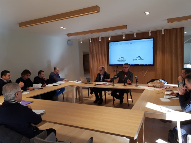 Reunión entre Agacal y la Fegapan.