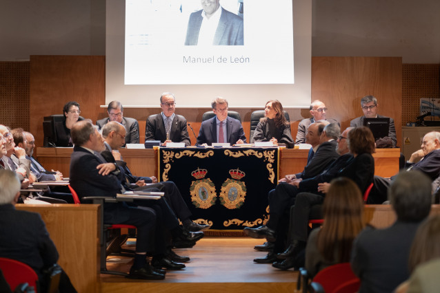 El presidente de la Xunta, Alberto Núñez Feijóo, en la apertura del curso de la Real Academia Galega Ciencias