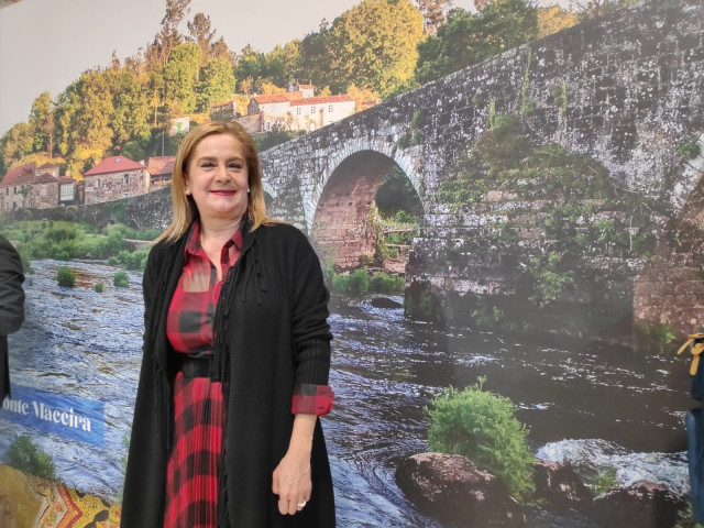 La presidenta de la Diputación de Pontevedra, Carmela Silva, en Fitur.