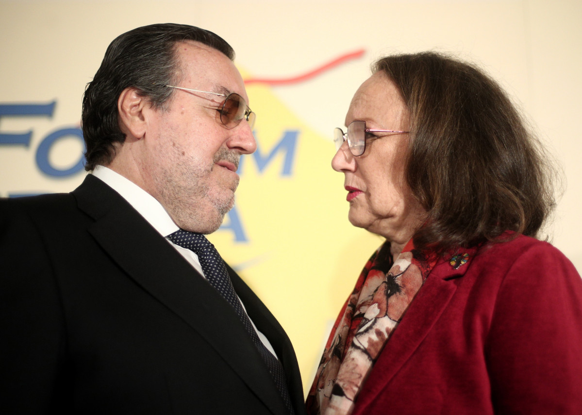 EuropaPress 2609202 El presidente del Grupo Social ONCE Miguel Carballeda y la secretaria general Iberoamericana Rebeca Grynspan a su llegada a un desayuno Informativo organizado por Fu00f3rum Europa en Madrid (Espau00f1a) a 24 de enero de 2020 