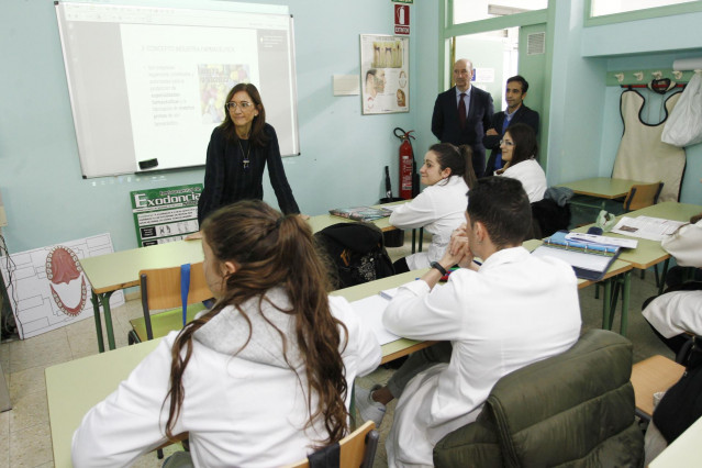 La conselleira de Educación, Carmen Pomar, en Ferrol.
