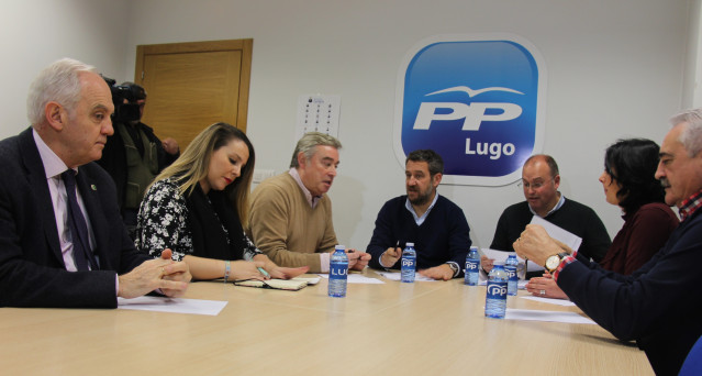 Jaime de Olano participa en una reunión en Lugo.