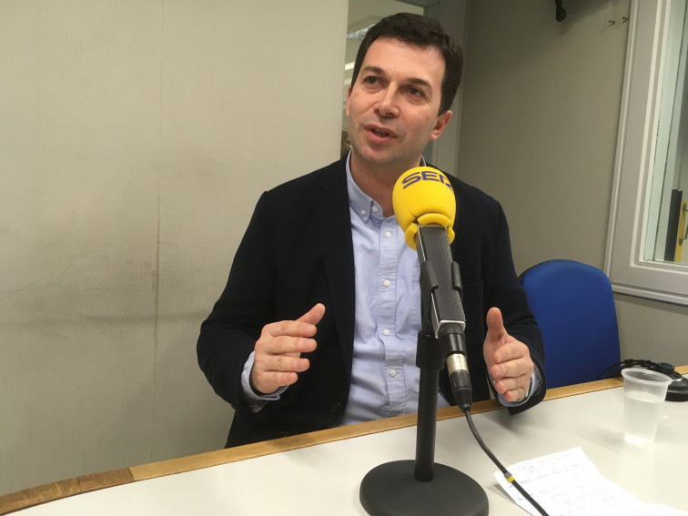 Caballero acusa a Feijóo de apuntarse al 