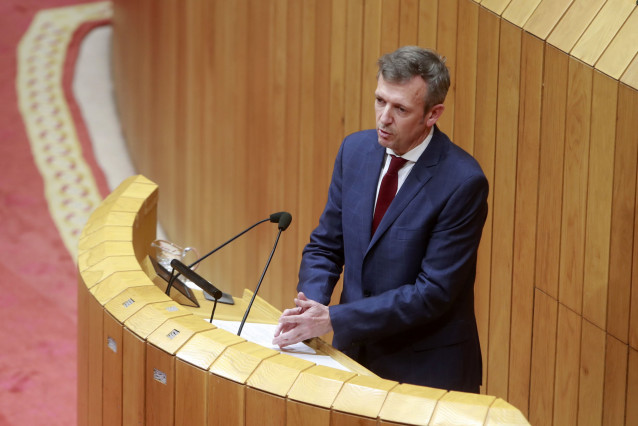 El vicepresidente de la Xunta, Alfonso Rueda, comparece en el Parlamento
