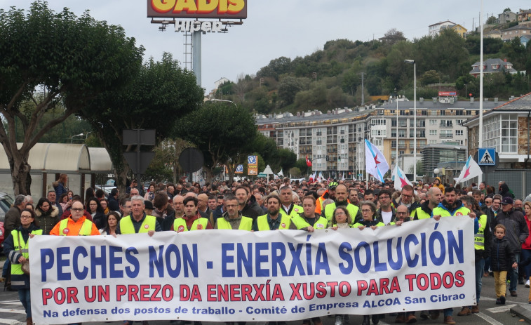 Trabajadores de Alcoa San Cibrao contra el estatuto electrointensivo por el incremento de empresas
