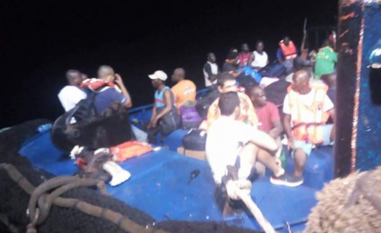 Se hunde un gran atunero gallego frente a Costa Marfil con 29 marineros