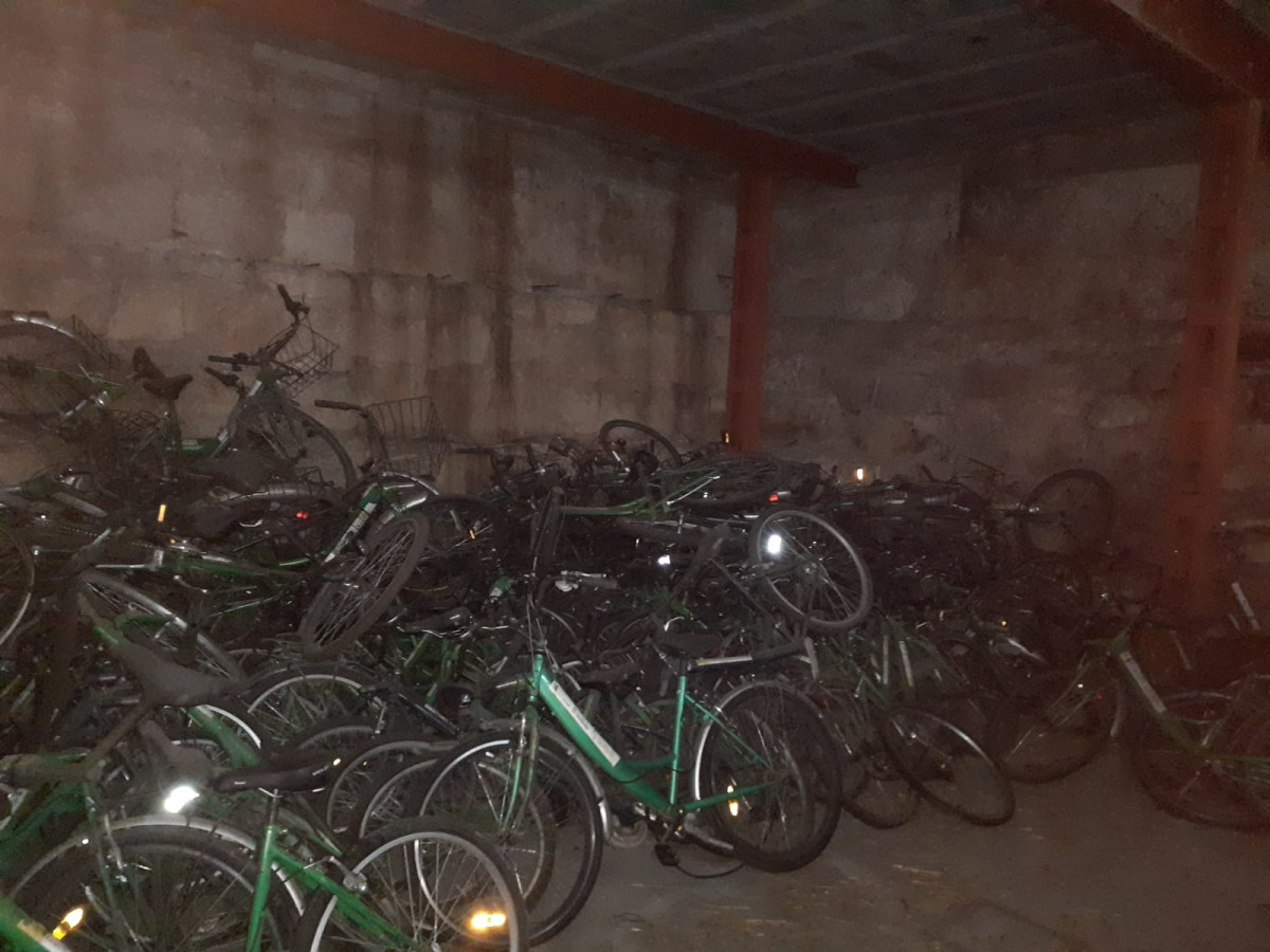 Bicicletas del Concello de Ourense en un almacu00e9n en una foto remitida por el PSOE