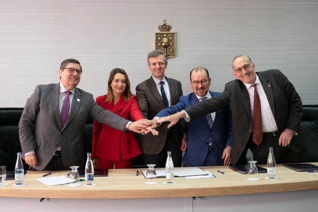 Firma de un convenio entre la Egap y las tres universidades gallegas.