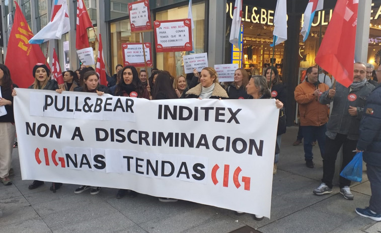 Operarias de Pull&Bear (Inditex) protestan contra la precariedad