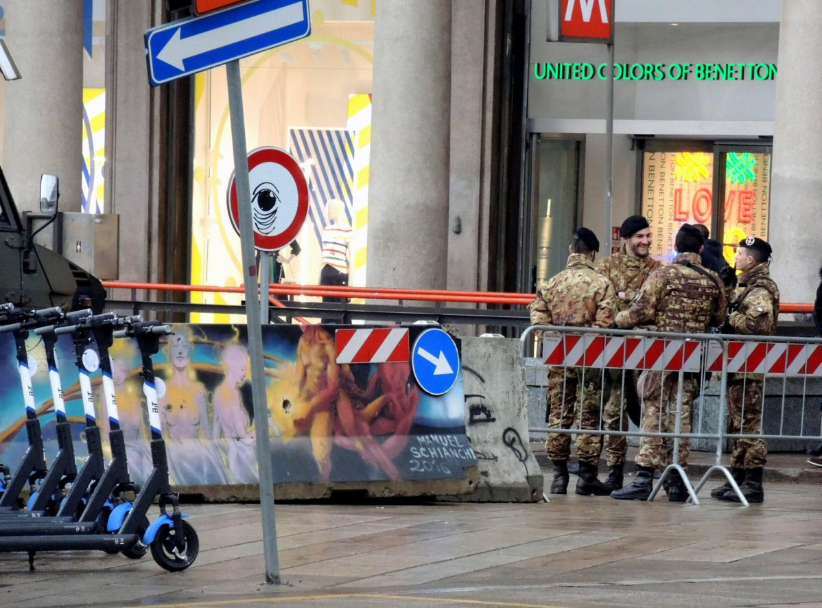 EuropaPress 2691136 march 2nd 2020 milan italy military security on cathedral square because of