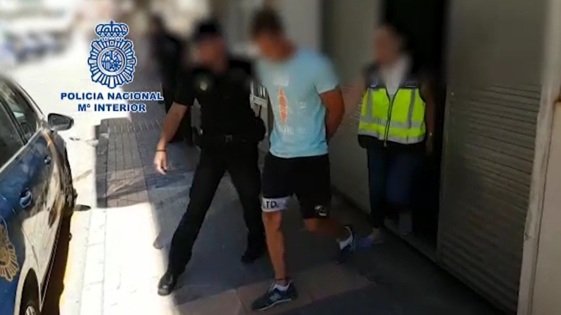 Acusado de las violaciones detenido en Benidorm en una imagen de la Policu00eda