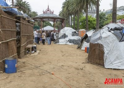 Acampa recrea un campo de refugiados