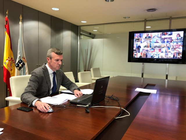 El vicepresidente gallego en una reunión este lunes con el ministro del Interior y otros consejeros y delegados del Gobierno.