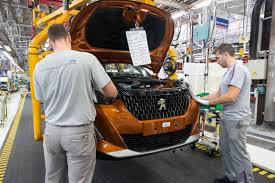 La presión obliga a PSA Vigo detener la producción este martes, aunque cerrará el miércoles