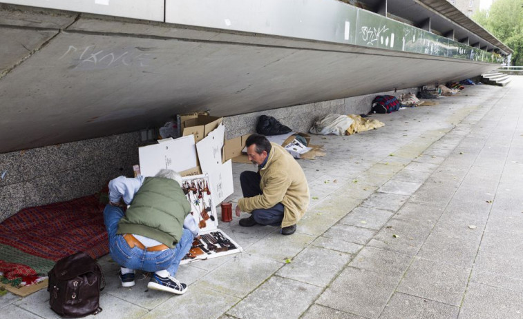 Xunta y entidades sociales trabajan para evitar que las personas sin techo pasen la ola de frío en la calle