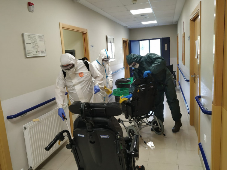 El coronavirus ya está presente en 25 residencias de mayores y discapacitados de toda Galicia