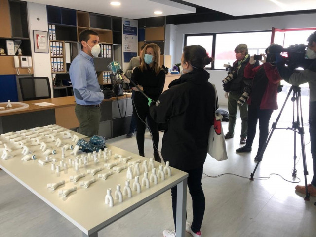 Presentación de los adaptadores realizada este lunes