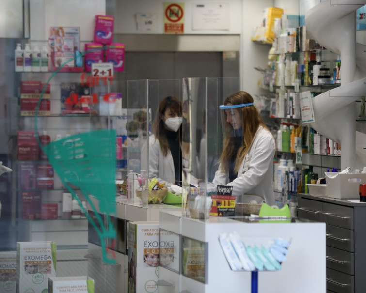 Primer muerto en A Coruña entre los trabajadores farmacéuticos, uno de los sectores más expuestos al coronavirus