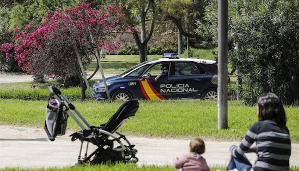 Policia desconfinamiento restricciones