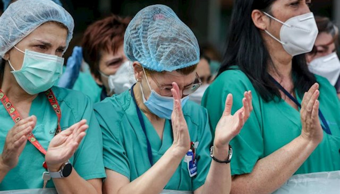 Enfermeras aplauso protestas medicos