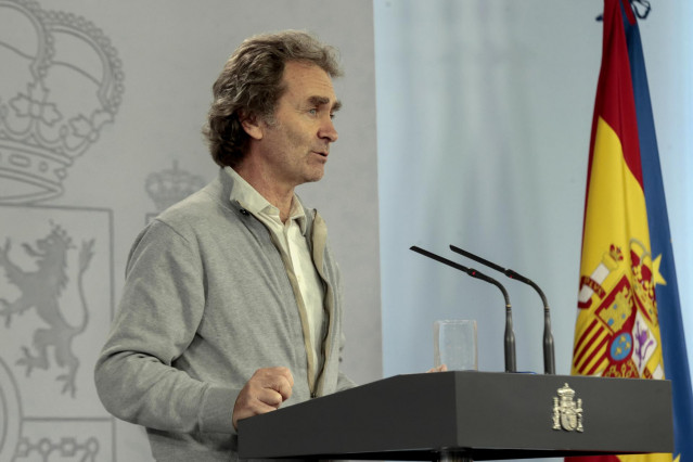 El director del Centro de Alertas y Emergencias Sanitarias, Fernando Simón,