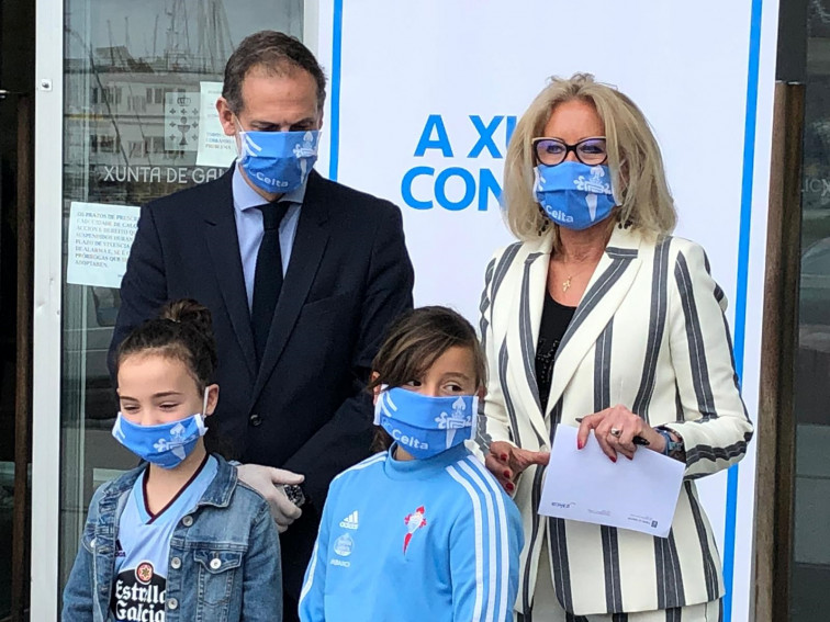 11.000 mascarillas celtistas para niños de Vigo, cortesía del Celta y la Xunta