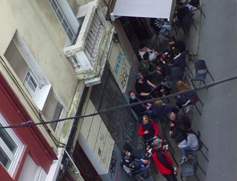 Terraza el lunes en Orzu00e1n en una foto publicada por la Asociaciu00f3n de Vecinos de Orzu00e1n 