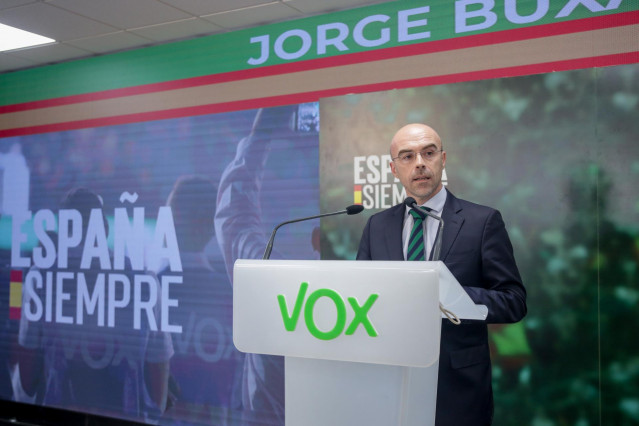 El jefe de la delegación de Vox en el Parlamento Europeo, Jorge Buxadé, en la sede del partido en Madrid (España)