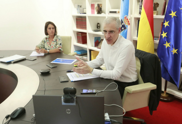 Francisco Conde en reunión por videoconferencia