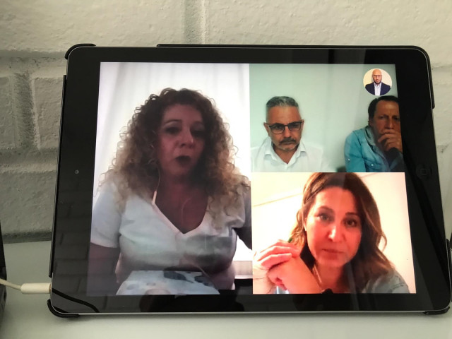La portavoz de Ciudadanos en Galicia, Beatriz Pino, se reúne de forma telemática con la Asociación Conrazones