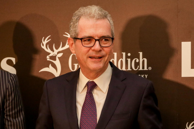 El presidente de Inditex, Pablo Isla, a su llegada a los Premios Forbes que reconocen su labor al mando de la multinacional española en Madrid el 20 de febrero de 2020.