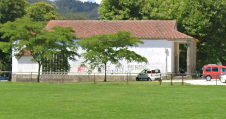 Profanan la capilla de la Iglesia Católica en el Campus Sur de la USC en Santiago
