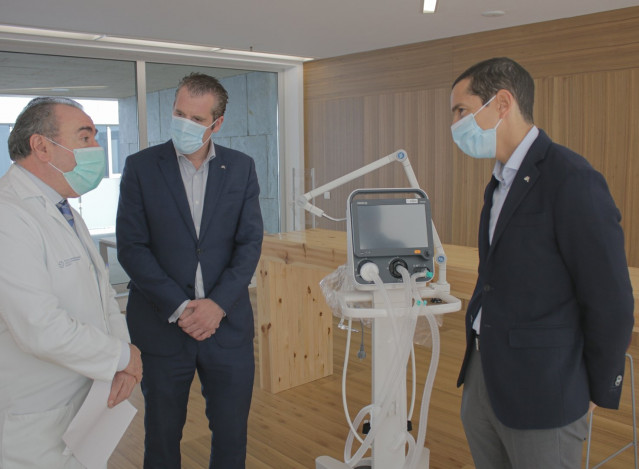 Visita de directivos de Abanca al Hula.