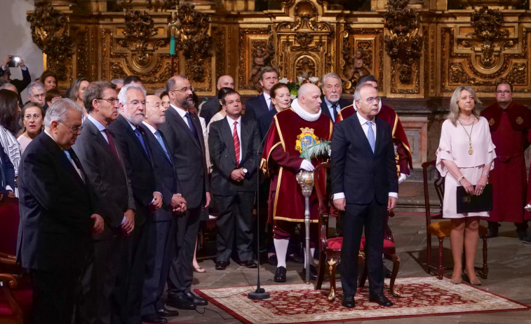 Polémica entre Feijóo  y BNG por la no asistencia de la alcaldesa a la misa del Apóstol