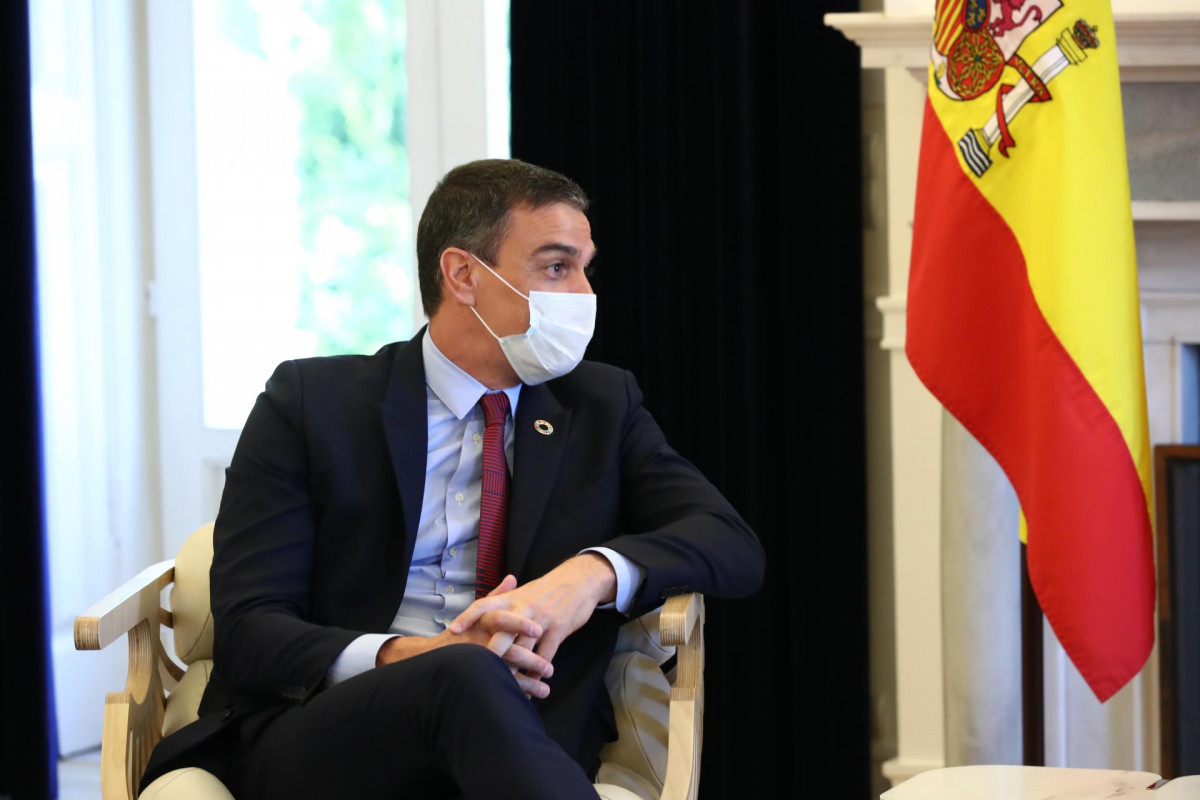 El presidente del Gobierno, Pedro Sánchez, durante un encuentro con el primer ministro de Portugal, António Costa, en el Palacio de São Bento, en Lisboa (Portugal), a 6 de julio de 2020.