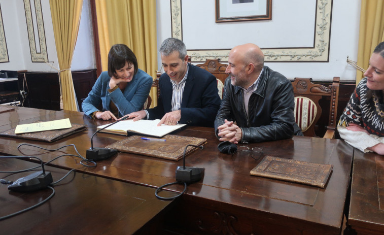 ​La Xunta delega competencias en los concellos da Mariña “cuando la mitad ni siquiera tienen Policía Local”, reprocha el alcalde de Ribadeo