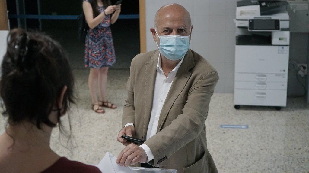 Pancho Casal votando el 12J