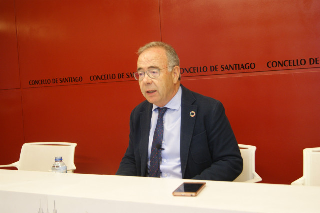 El alcalde de Santiago, Xosé Sánchez Bugallo.